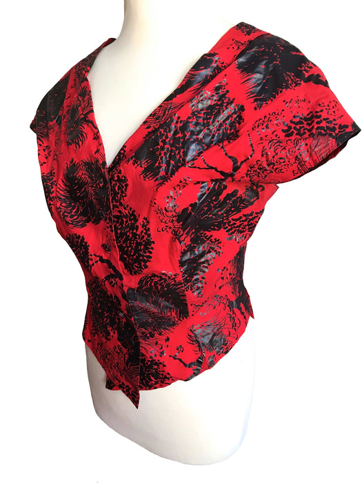 50s Vintage Haute Couture Red Black Floral Print Coated Cotton Kimono Button Top Blouse, Summer Party Festival Rockabilly Pin Up Blouse