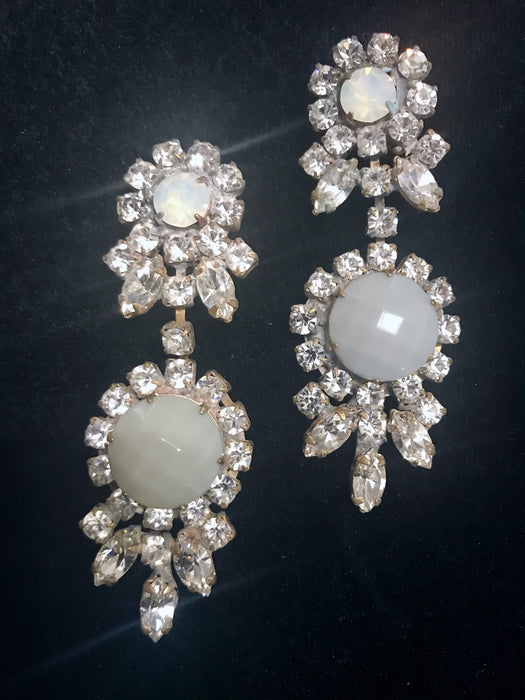 Victorian Style Old Czech Crystal Glass Light Grey Earrings, Xmas Prom Dangle Rhinestone Chandelier Clip On Carnival Gift Clip Earrings